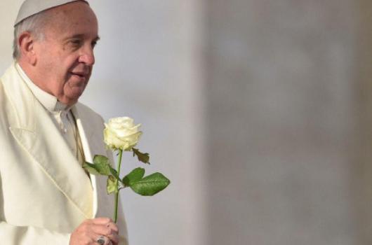 Qual foi a causa da morte do papa Francisco?